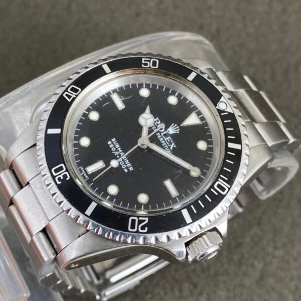 VINTAGE ROLEX SUBMARINER 5513 FROM 1967, UPDATED WITH NEW DIAL, HANDS AND BRACELET