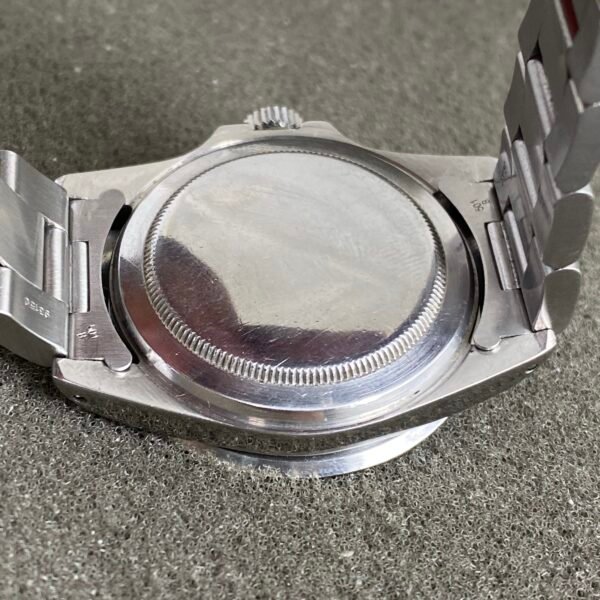 VINTAGE ROLEX SUBMARINER 5513 FROM 1967, UPDATED WITH NEW DIAL, HANDS AND BRACELET - Image 5