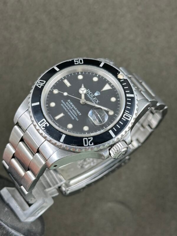 VINTAGE ROLEX SUBMARINER 16800 Matte Black dial cream patina FROM 1987 - Image 2