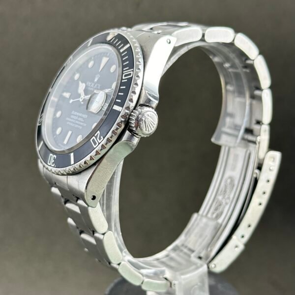 VINTAGE ROLEX SUBMARINER 16800 Matte Black dial cream patina FROM 1987 - Image 3
