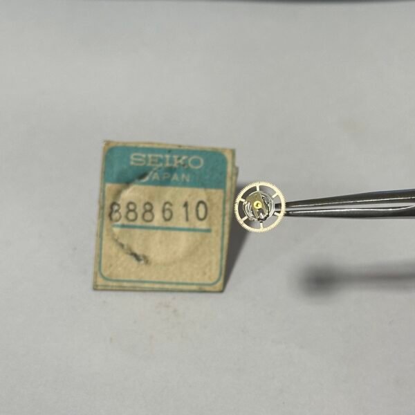SEIKO 888610 PART 6139A CENTER CHRONOGRAPH WHEEL PART - RARE !! - Image 5