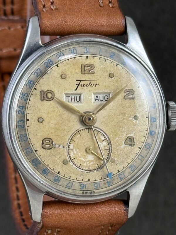 VINTAGE LEMANIA SWISS WATCH TRIPLE CALENDAR WATCH CAL 3300 HIGH GRADE  MOVEMENT