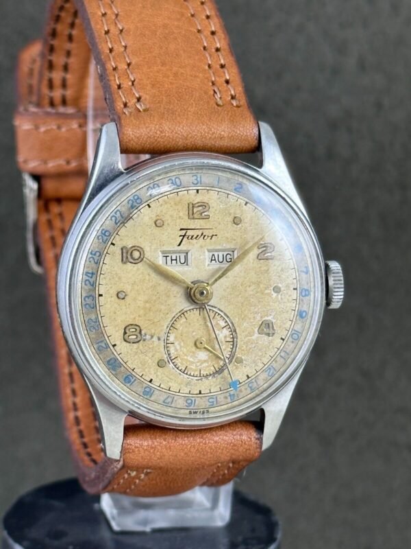 VINTAGE LEMANIA SWISS WATCH TRIPLE CALENDAR WATCH CAL 3300 HIGH GRADE  MOVEMENT - Image 2