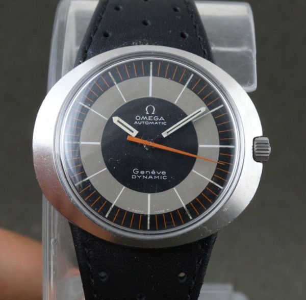 VINTAGE OMEGA DYNAMIC SWISS WATCH AUTOMATIC MOVEMENT CAL 552