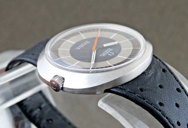 VINTAGE OMEGA DYNAMIC SWISS WATCH AUTOMATIC MOVEMENT CAL 552 - Image 5